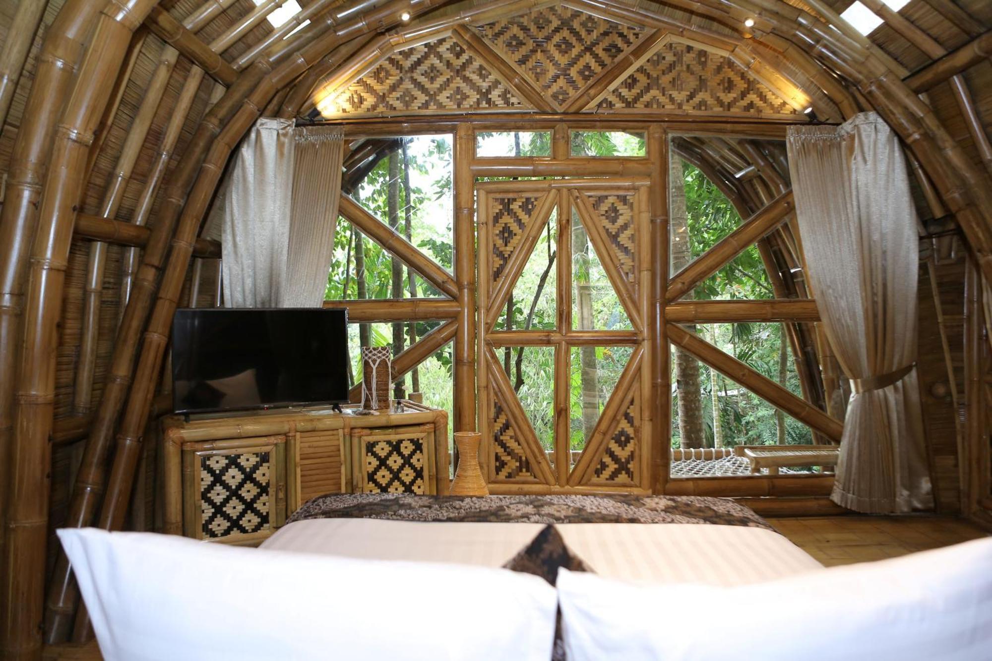 The Osing Bamboo Resort - A Liberta Collection Баньюванги Экстерьер фото